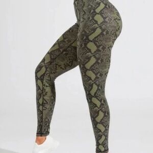 Buff Bunny Snake Skin Leggings